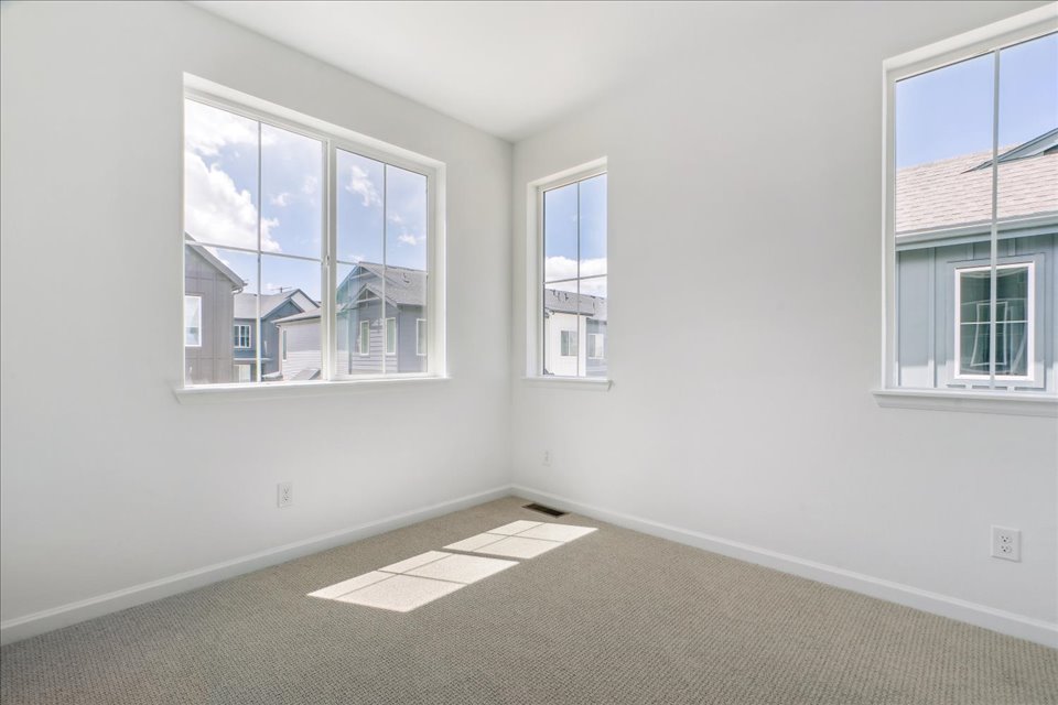 A room with windows.